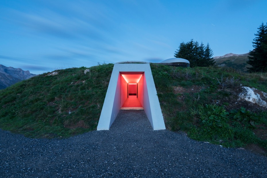 Skyspace-Lech von James Turrell, Foto: Florian Holzherr